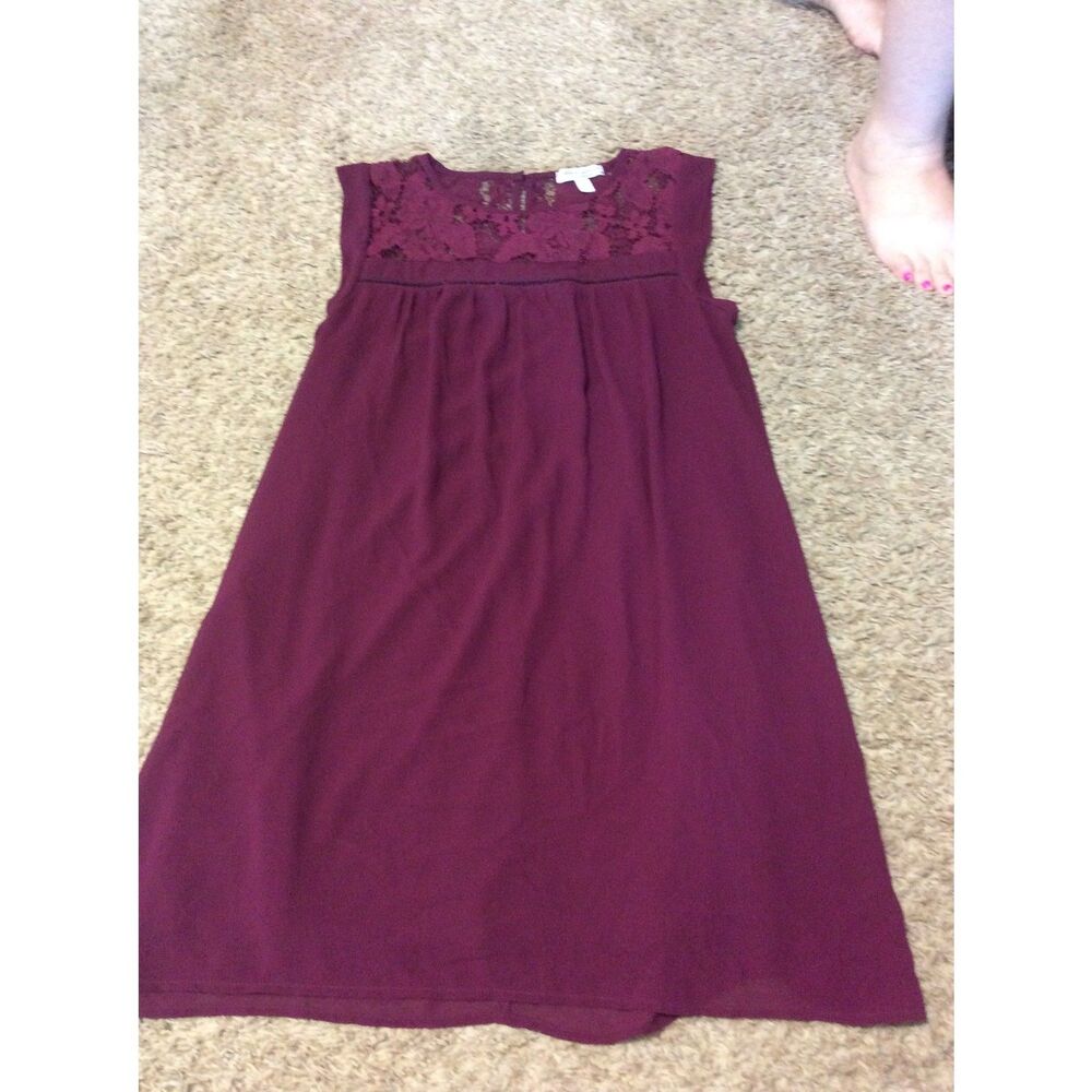 Women's Lots of Love Maroon top Size Large
